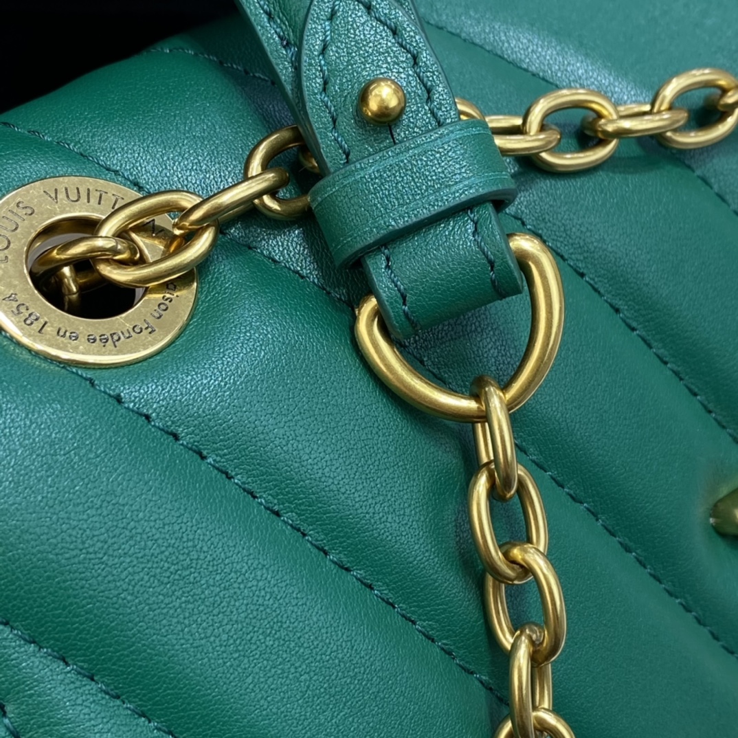 Louis Vuitton NEW WAVE CHAIN BAG M58553 Emerald